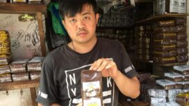 Pengusaha Kopi di pasar 16 Ilir, Fandi