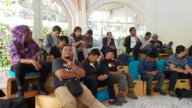 Peserta program 1001 Starup Media Online dari Kumparan saat mendengarkan materi. (foto: Ardhi)