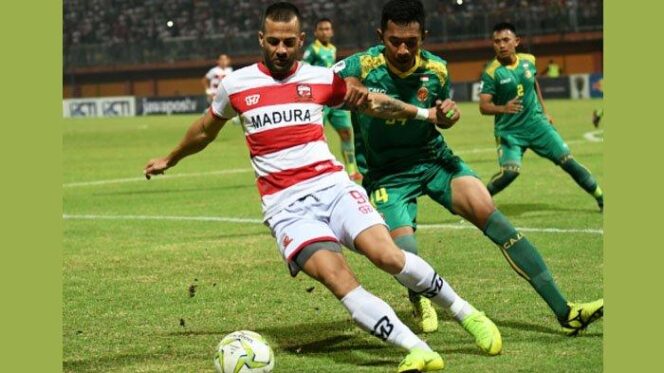 
					Madura United Menang Telak 5-0 dari Sriwijaya FC