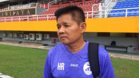 Pelatih Sriwijaya FC Hartono Ruslan