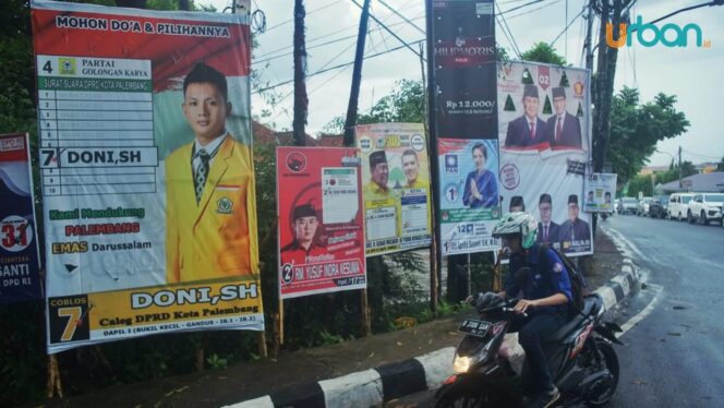 
					Bawaslu Catat Ada 12 ribu Pelanggaran APK di Sumsel