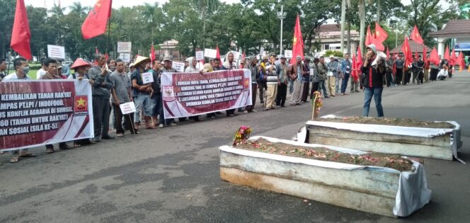 
					Seram! Ada Dua Makam di Kantor Gubernur Sumsel
