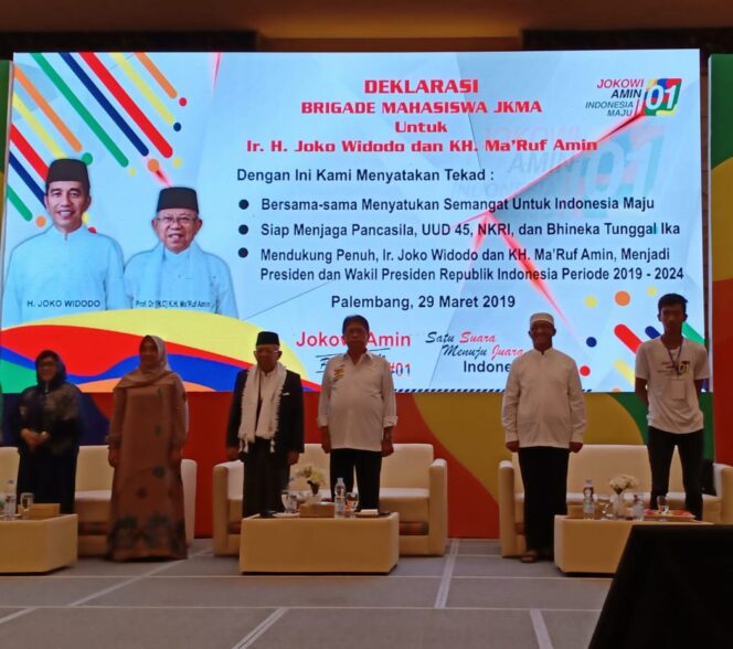 
					Ribuan Mahasiswa Sumsel Deklarasi Dukung Jokowi – Ma’ruf Amin