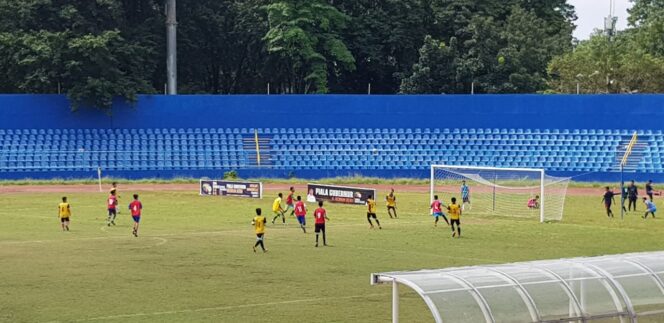 
					Saksikan Seleksi, Kas Hartadi Kesulitan Banyak Pemain Tidak Kuasai Teknik Dasar Sepakbola