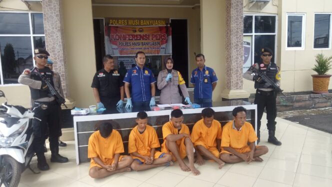 
					Polisi Berhasil Amankan 5 Pelaku Hipnotis Di Muba Palembang