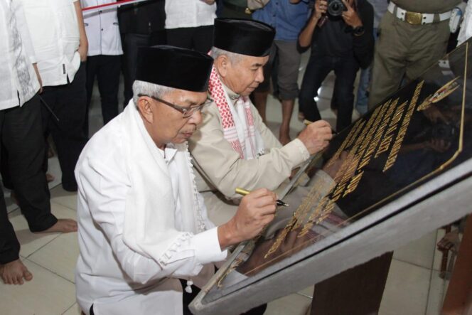 
					Ruas Jalan Penghubung Lubuk Batang -Tanjung Raja Rampung Tahun 2020