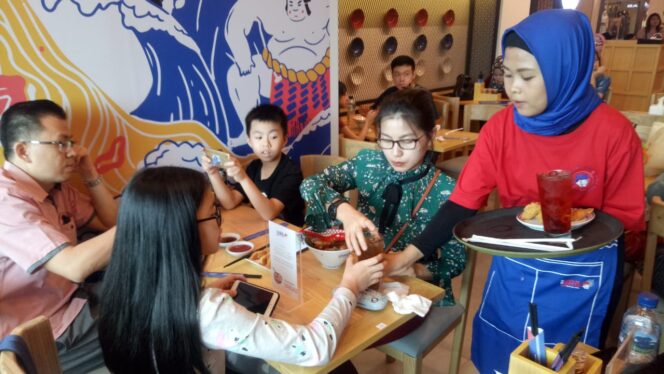 
					Mengintip Sajian Ramen dengan Sentuhan Lokal di Palembang