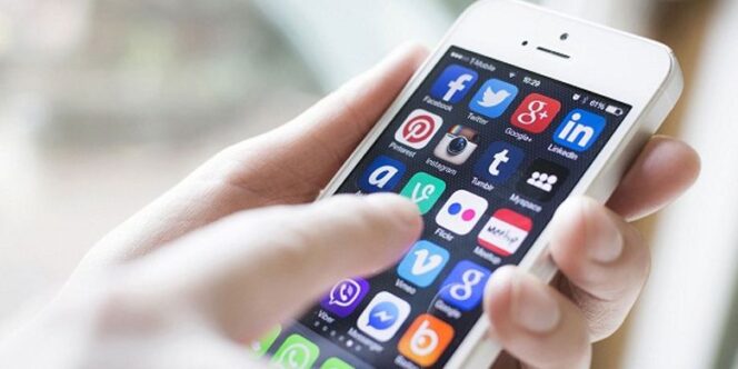 
					Tips Cerdas Menggunakan Sosial Media