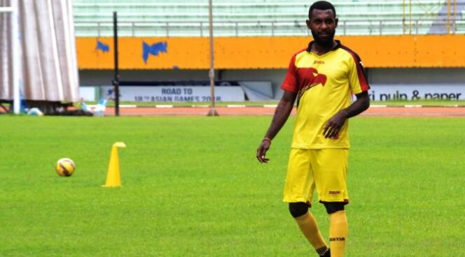 
					Yanto Basna (Foto: Istimewa)