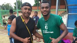 Christian Warobay (Kiri) dan Markcho Meraudje (Kanan)