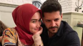 Ayu Ting Ting bersama dengan penyanyi asal Turki  Keremcem