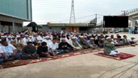 Pelaksanaan Salat Ied di Masjid kawasan Jakabaring Palembang. (Foto : Sripoku.com)