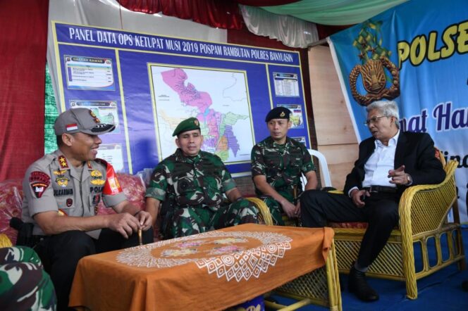 
					Pantau Pospam Lebaran, Wagub Pastikan Arus Mudik di Sumsel Lancar