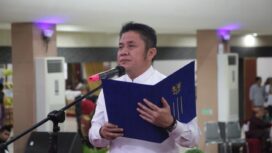 Gubernur Sumsel Herman Deru saat menyampaikan sambutan ketika mengukuhkan kepengurusan  Gunung Terang (Gunter) Iwari di Gedung Patra Ogan Komplek Pertamina Plaju, Selasa (11/6). (Foto: Istimewa)