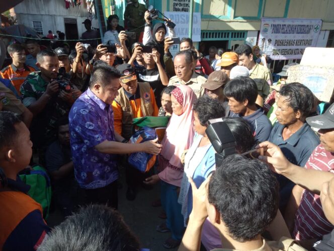 
					Ratusan Rumah Terbakar di Palembang, Gubernur Sumsel Minta Bantuan Pusat
