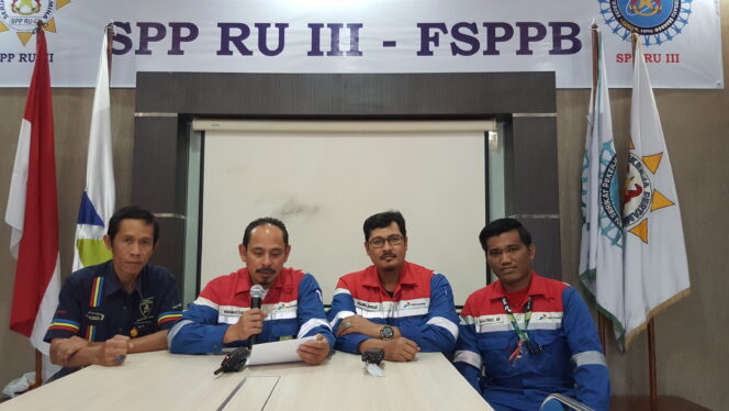 
Serikat Kerja Pertamina RU III Tolak Pengalihan Bisnis LNG ke PGN