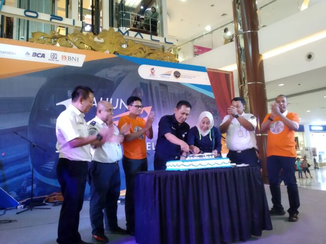 
					LRT Palembang Angkut 2,2 Juta Penumpang Selama Setahun