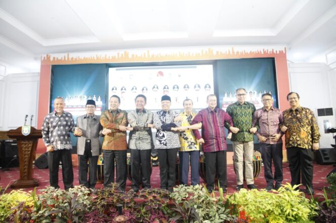 
Hadiri Rakor Gubernur se-Sumatera, Herman Deru Komitmen Dorong Pembangunan Nasional