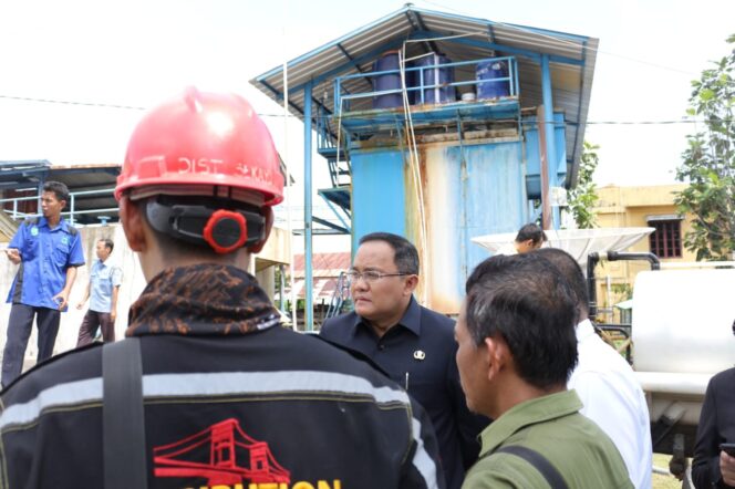 
					Pastikan Air Mengalir Bupati Muba Datangi Kantor PDAM
