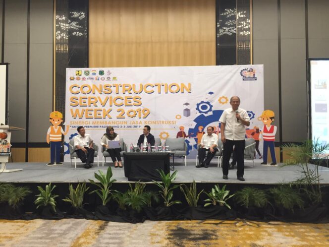 
Targetkan 212 Ribu Pekerja Kontruksi Tersertifikasi Tanaga Ahli