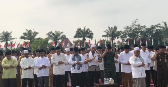 
					Ribuah Warga Sumsel Gelar Salat Istisqa di Griya Agung