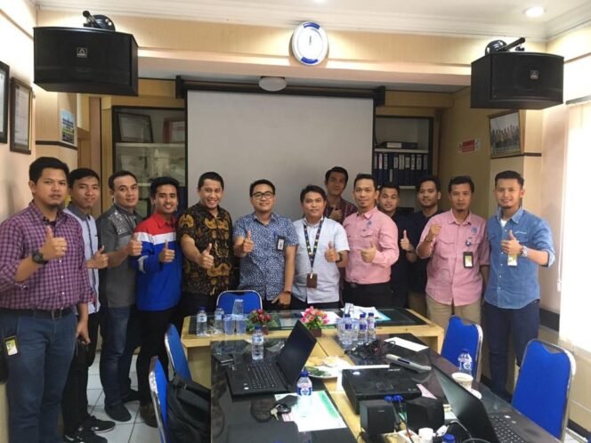 
Serikat Kerja Pertamina Ramai-ramai Tolak Pembina Upacara HUT RI dari Pejabat Eksternal