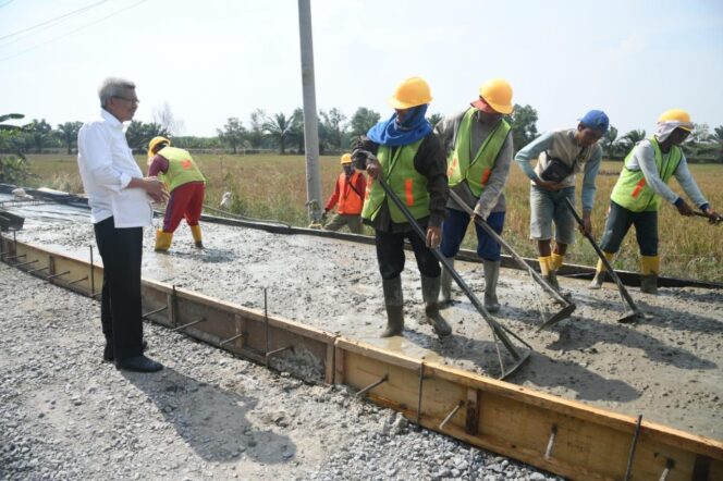 
					Pemprov Sumsel Minta Kontraktor Jamin Kualitas Pengerjaan Jalan Provinsi