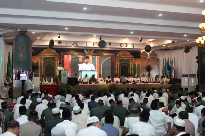 
Herman Deru Launching Program Sumsel Berahlak