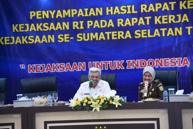 
Pemprov Ingatkan Bupati dan Walikota Tidak Persulit Investasi