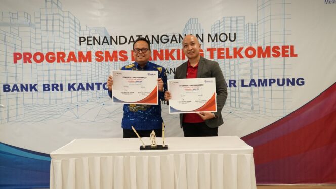 
					SMS Banking Berhadiah Paket Liburan ke Hongkong