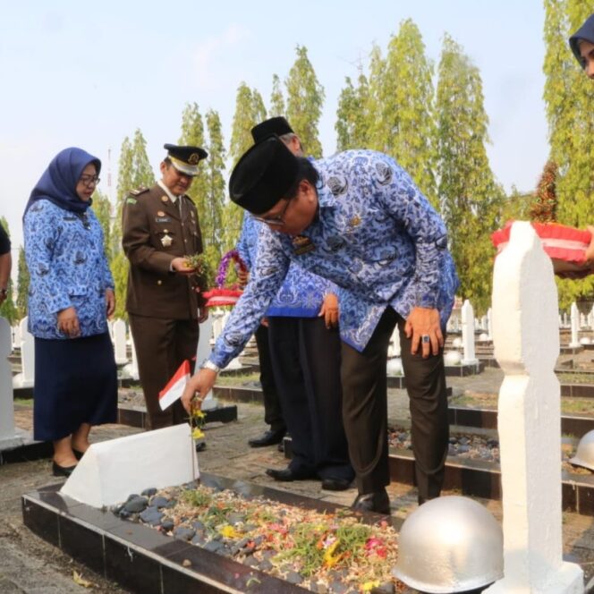 
					Maknai Hari Pahlawan, Sekda Sumsel Ajak Pemuda Lanjutkan Perjuangan Para Pahlawan