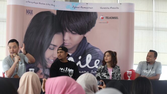 Milea Nonton Bareng Penggemar di Jambi