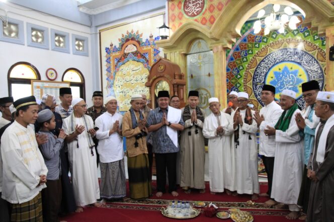 Herman Deru Harapkan Pintu  Masjid Jangan Digembok