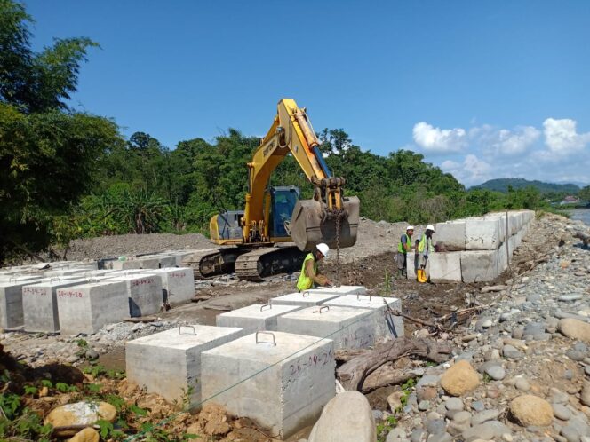 
BBWS Sumatera VIII Kebut Pengerjaan Perbaikan Bendung Air Lematang