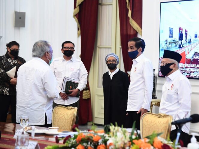 
Antisipasi Puncak Kemarau, Jokowi Instruksikan Upaya Pencegahan Karhutla