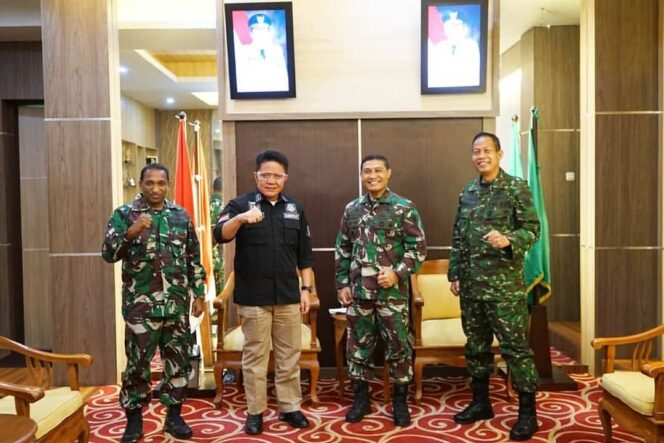 
Herman Deru Terima Puslatpur Baturaja