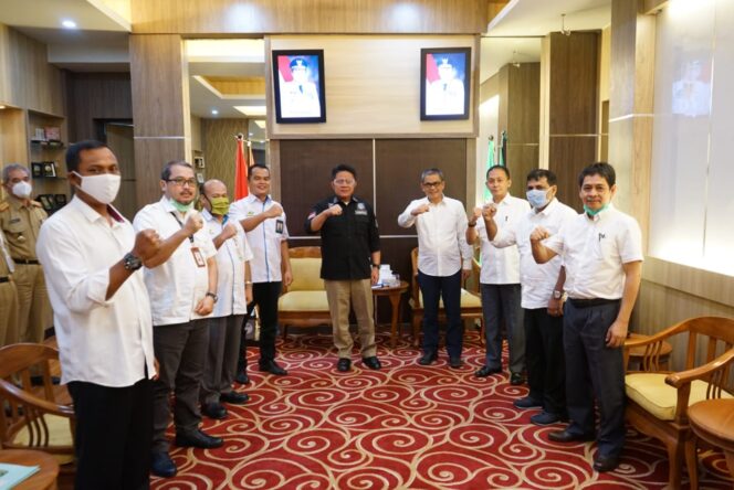 
					Cegah Karhutla, Herman Deru Peringatkan Direksi PTPN VII