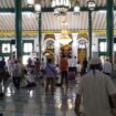 Suasana di Masjid Agung Palembang Setelah Dibuka (Dok. Urban Id)