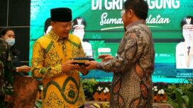 Gubernur Sumatera Selatan Herman Deru (kanan) dan Gubernur Bengkulu, Rohidin Mersyah (kiri) (Dok Humas Pemprov Sumsel)