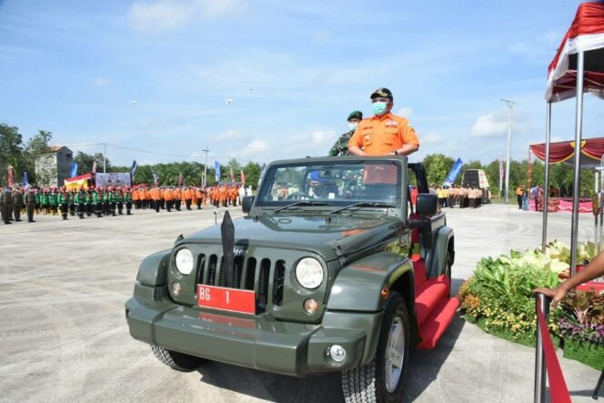 
					Gubernur Sumsel Herman Deru Saat Menjadi Pemimpin Apel Kesiap Siagaan Karhutla di Ogan Ilir (OI) (Dok. Humas Pemprov Sumsel)