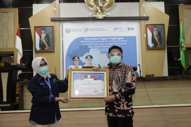 
Capaian Respon Rate Sensus Penduduk Online Sumsel Tertinggi Kedua Nasional