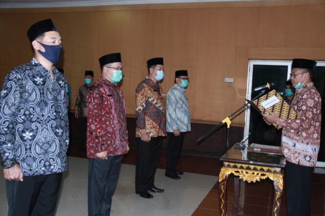 
Kakanwil Kemenag Sumsel Lantik Pejabat Eselon III dan IV