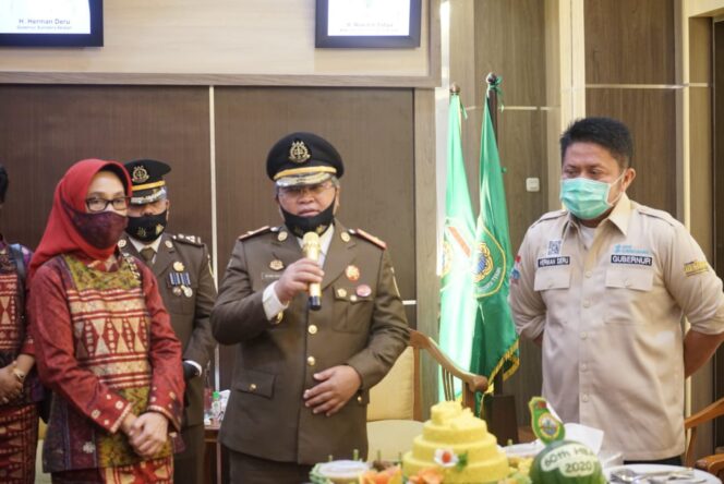 
Herman Deru: Tetap Independen dan Humanis