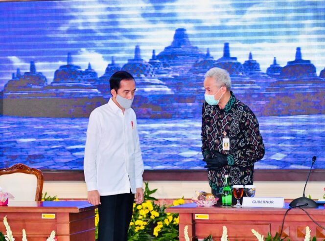 
Jokowi Ingin Strategi Penanganan Pandemi dalam Lingkup Lokal Diterapkan