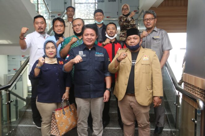 
Herman Deru Minta Organisasi Kemasyarakatan Pemuda di Sumsel Bersatu