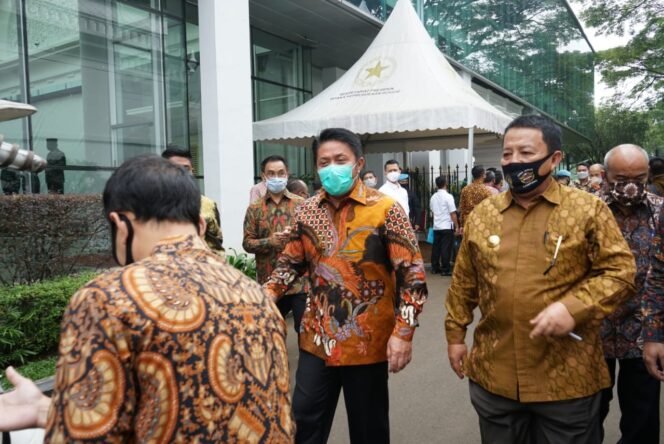 
Herman Deru Lapor ke Jokowi Bahwa Pertumbuhan Ekonomi Sumsel Masih Baik