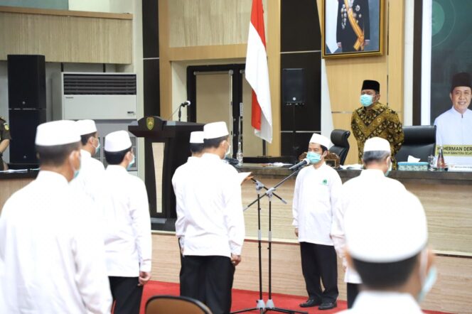 
Herman Deru Minta IPHI Himpun Seluruh Jamaah Haji Jaga Kemabruranya