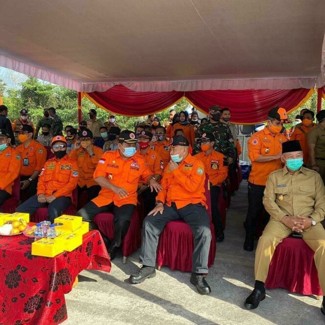 
					Bupati Oku Timur Hadiri Apel Siaga Karhutla