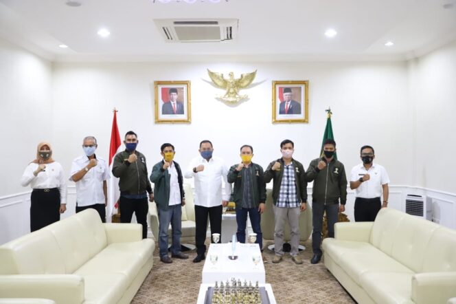 
upati Musi Banyuasin Dr H Dodi Reza Alex Noerdin menerima kedatangan Jajaran Badan Pengurus Cabang Himpunan Pengusaha Muda Indonesia (HIPMI) Kabupaten Muba, (Do. Humas Muba)