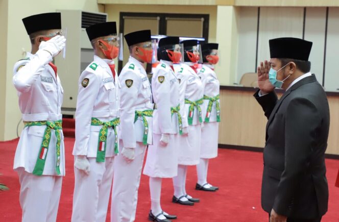 
Herman Deru: Kita Upacara dengan Tetap Menerapkan Protokol Kesehatan